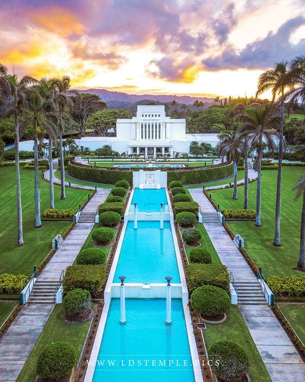 <em>Laie Temple</em>. 